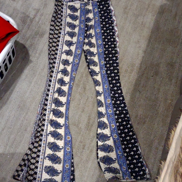 Pants - Medium mudd leggings